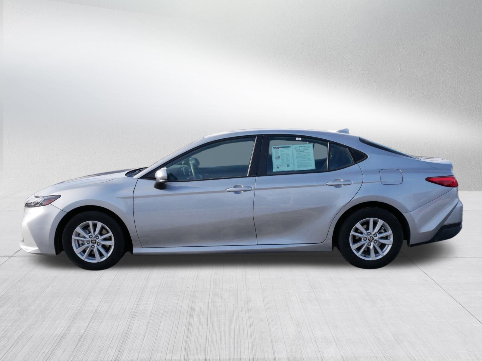 Certified 2025 Toyota Camry LE image 4