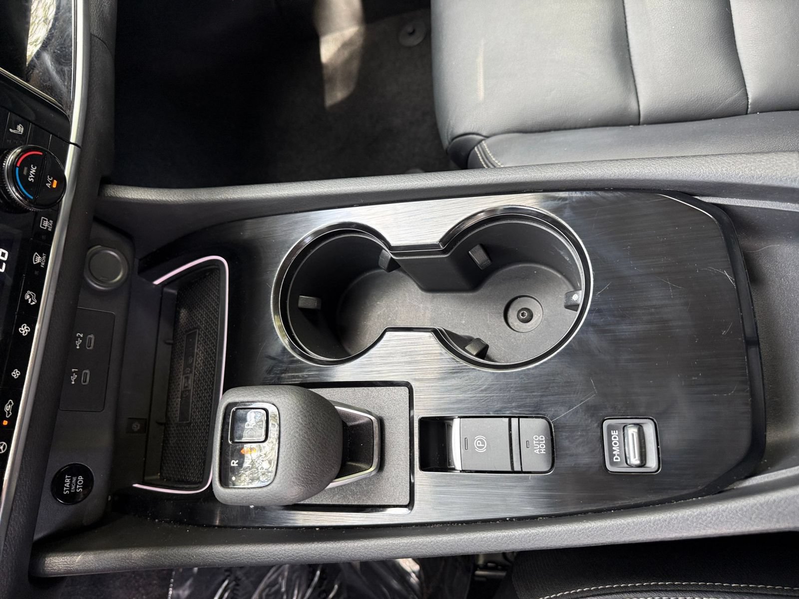 Used 2026 Nissan Rogue SL FWD image 36