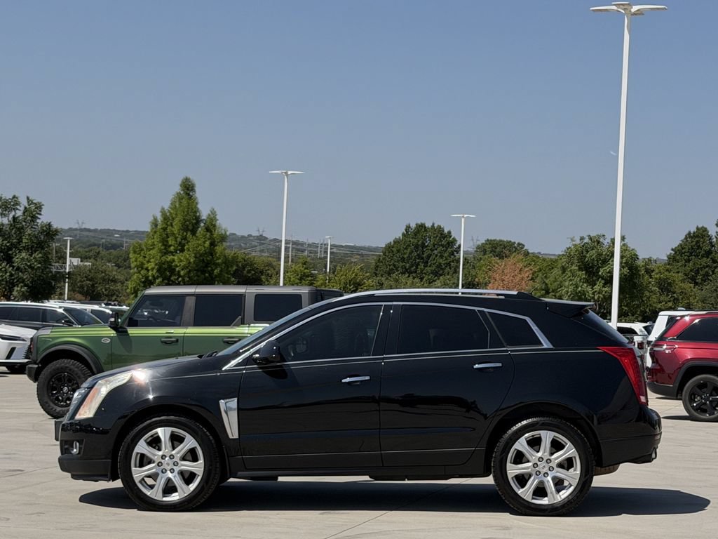Used 2016 Cadillac SRX Premium w/ Driver Assist Package FWD image 3