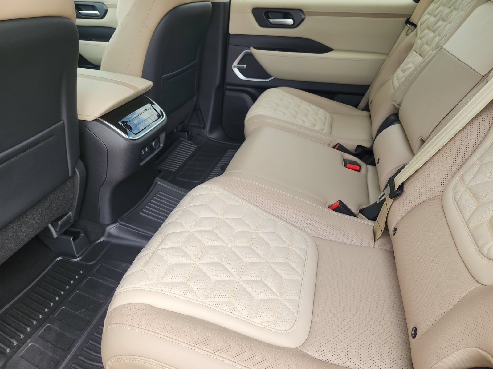 New 2026 Nissan Armada Platinum AWD/4WD image 24