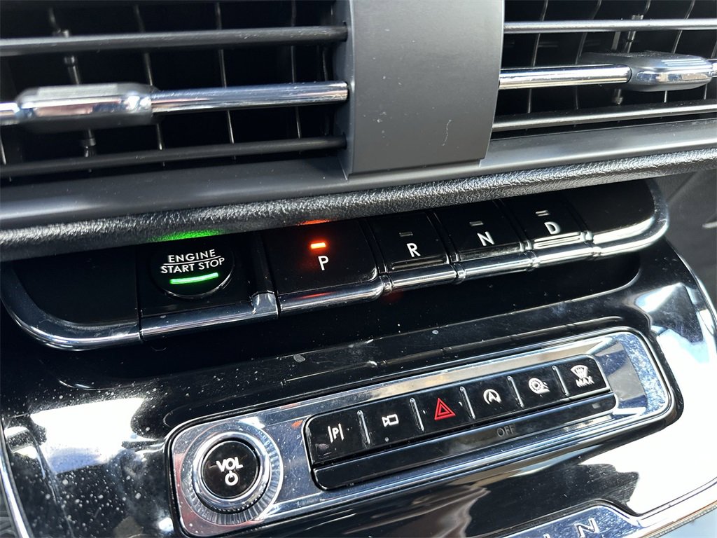 Used 2023 Lincoln Corsair Reserve w/ Equipment Group 202A image 20