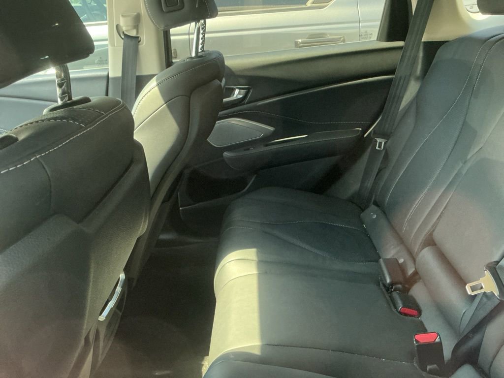 Used 2023 Acura RDX w/ Technology Package FWD image 9