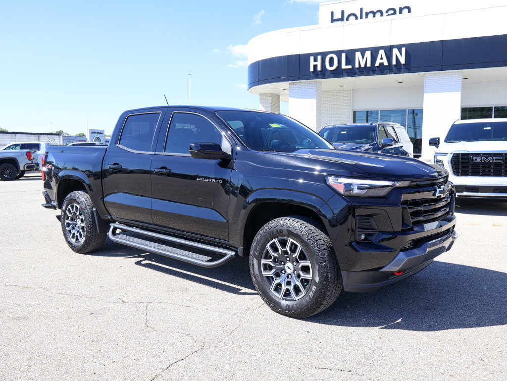 Used 2023 Chevrolet Colorado Z71 w/ Z71 Convenience Package 2 AWD/4WD image 1