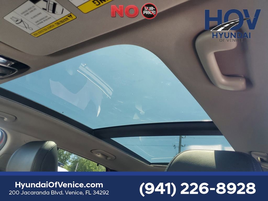 Certified 2023 Hyundai Santa Fe SEL Premium w/ Cargo Package AWD/4WD image 34