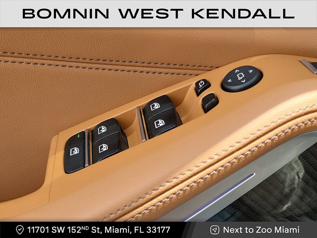 Used 2025 BMW X5 M60i image 28