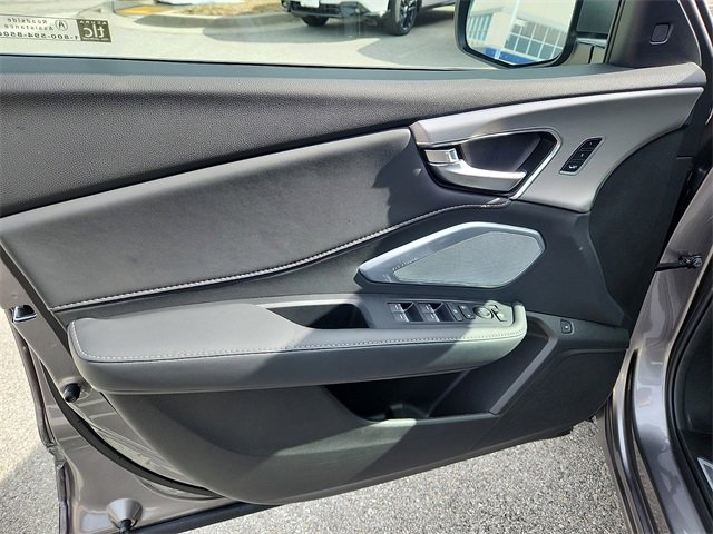 Certified 2025 Acura RDX w/ Technology Package image 12