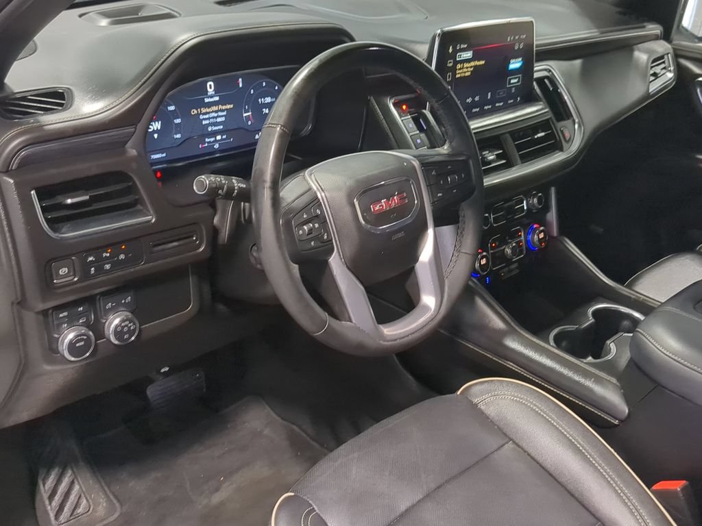 Used 2023 GMC Yukon SLT w/ SLT Premium Package AWD/4WD image 12