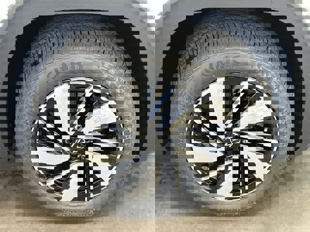 New 2026 Volkswagen Atlas SE image 5