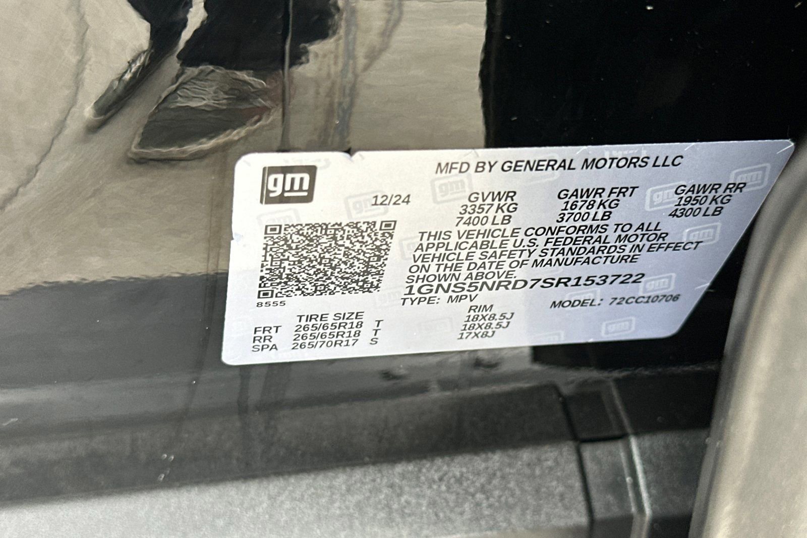 Used 2025 Chevrolet Tahoe LT RWD image 32