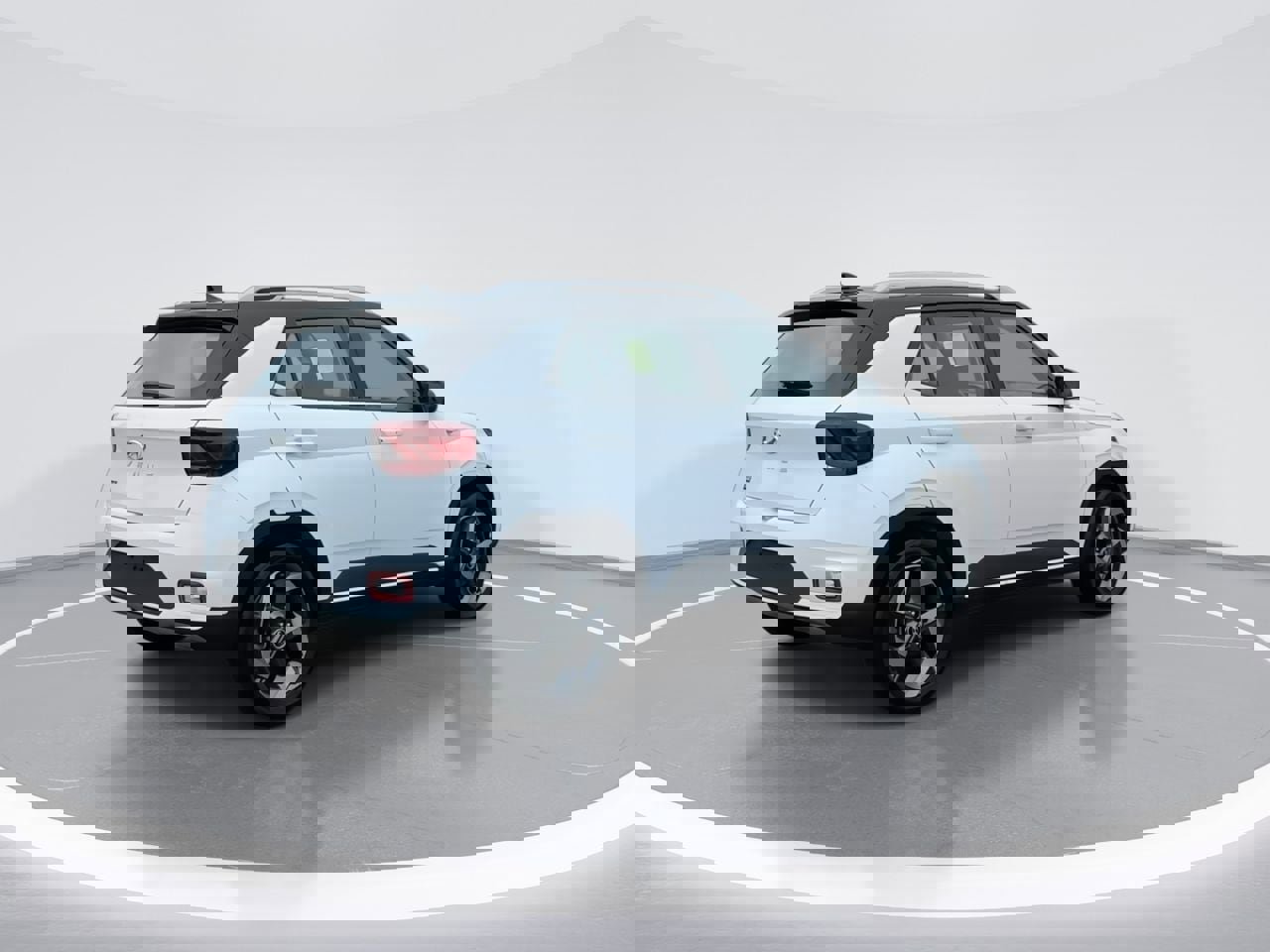 Used 2022 Hyundai Venue Limited image 7