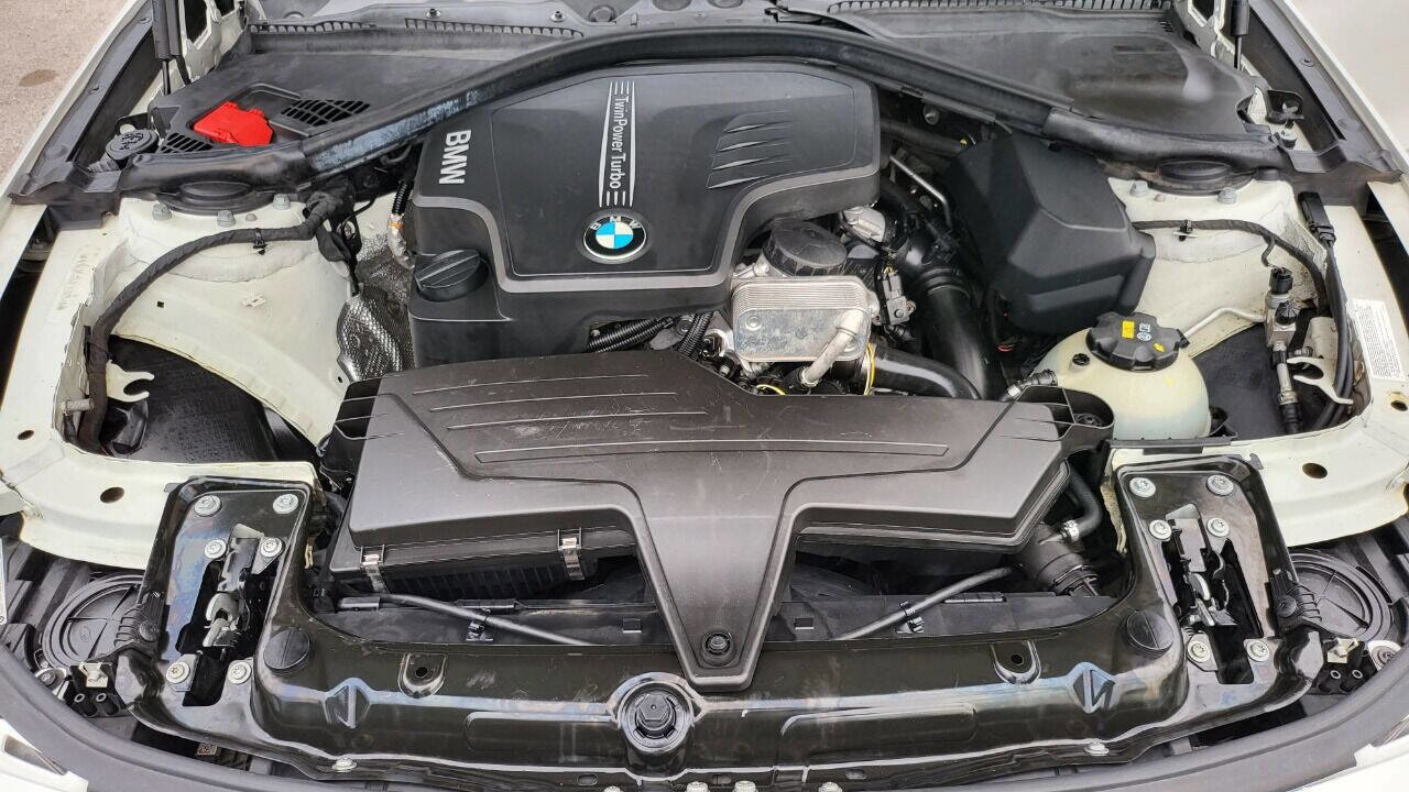 Used 2015 BMW 320i Sedan image 28