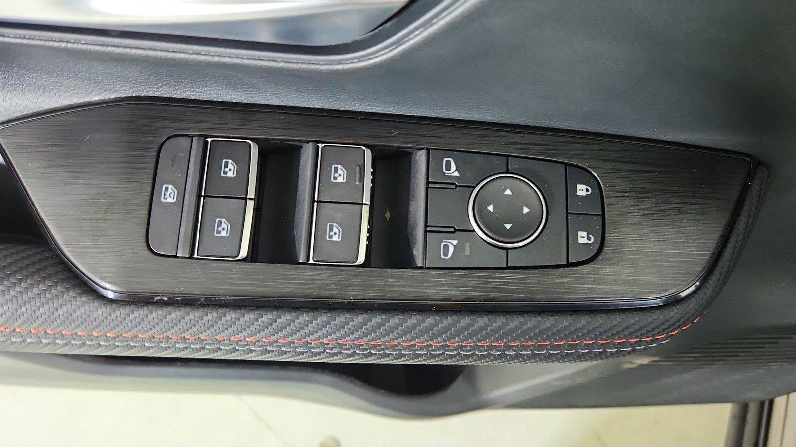 Used 2026 Nissan Kicks SR w/ Cold Weather Package AWD/4WD image 18
