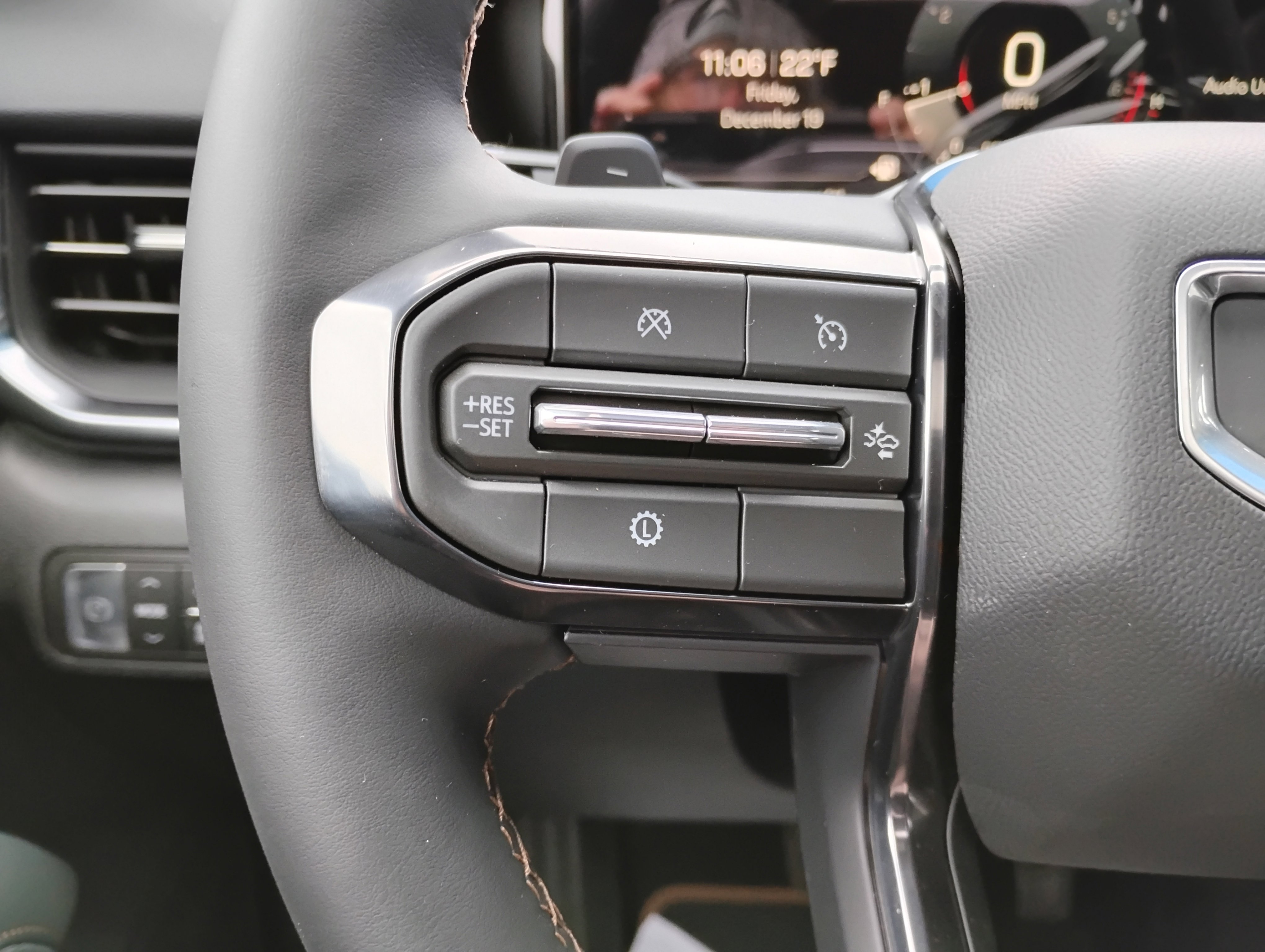 New 2026 GMC Terrain AT4 w/ LPO, Black Badging Package image 10