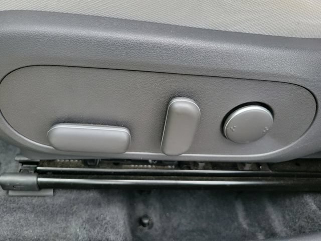 Used 2025 Hyundai Kona SEL FWD image 19