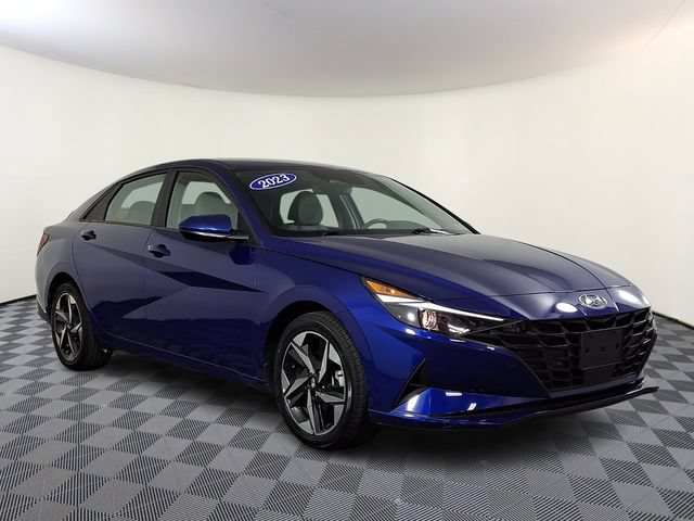 Used 2023 Hyundai Elantra SEL w/ Convenience Package
