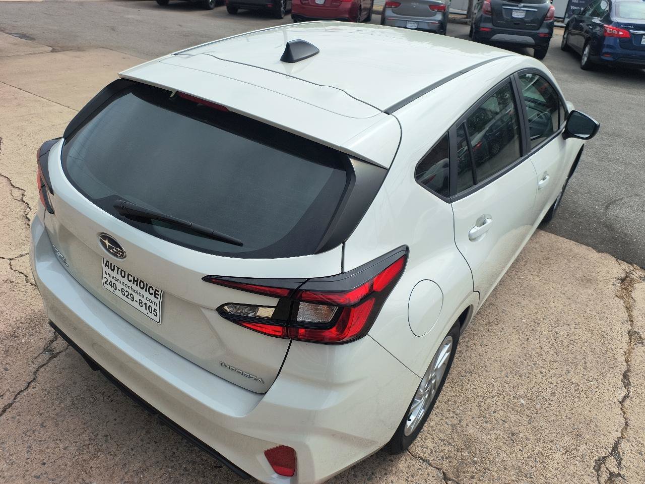 Used 2024 Subaru Impreza 2.0i AWD/4WD image 32
