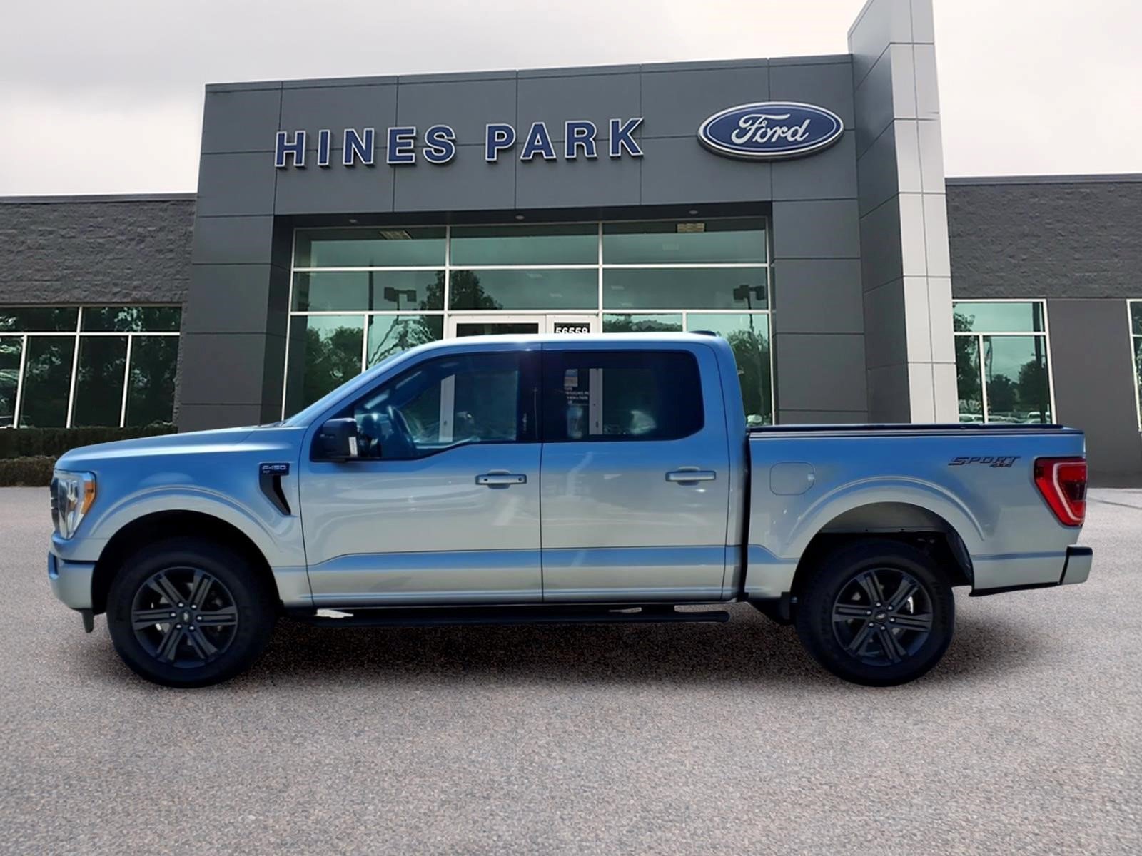 Used 2023 Ford F150 XLT w/ Equipment Group 302A High AWD/4WD image 4