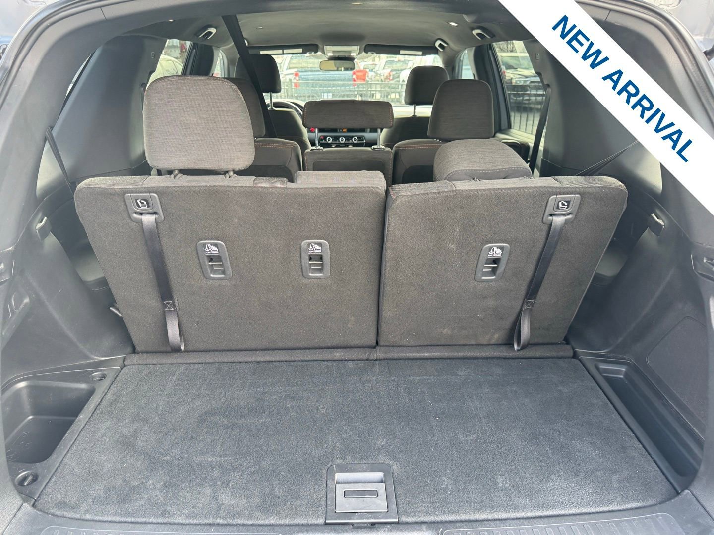 Used 2025 Honda Pilot Sport image 14