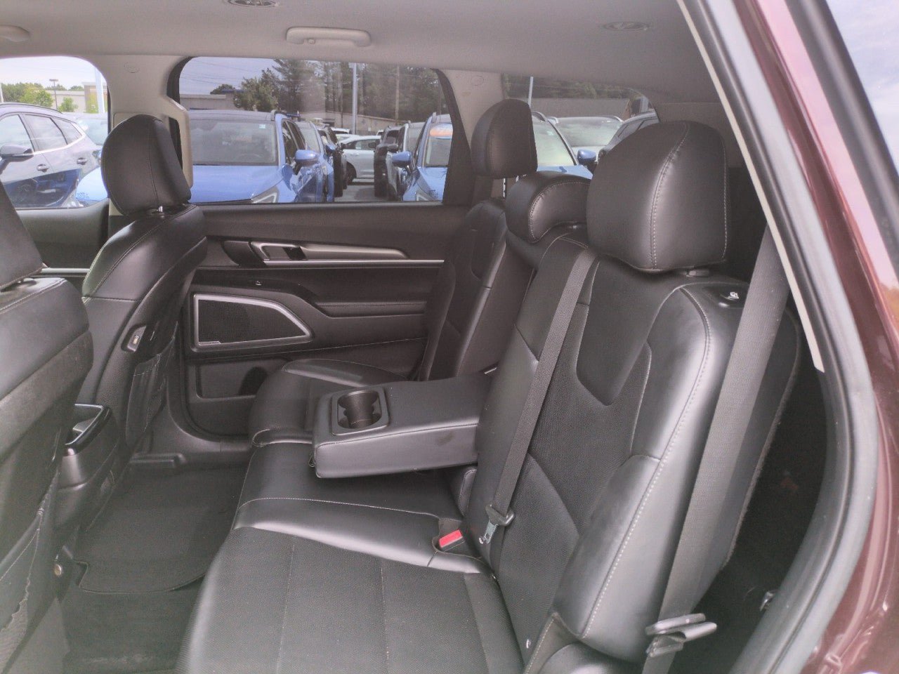Used 2020 Kia Telluride LX AWD/4WD image 23