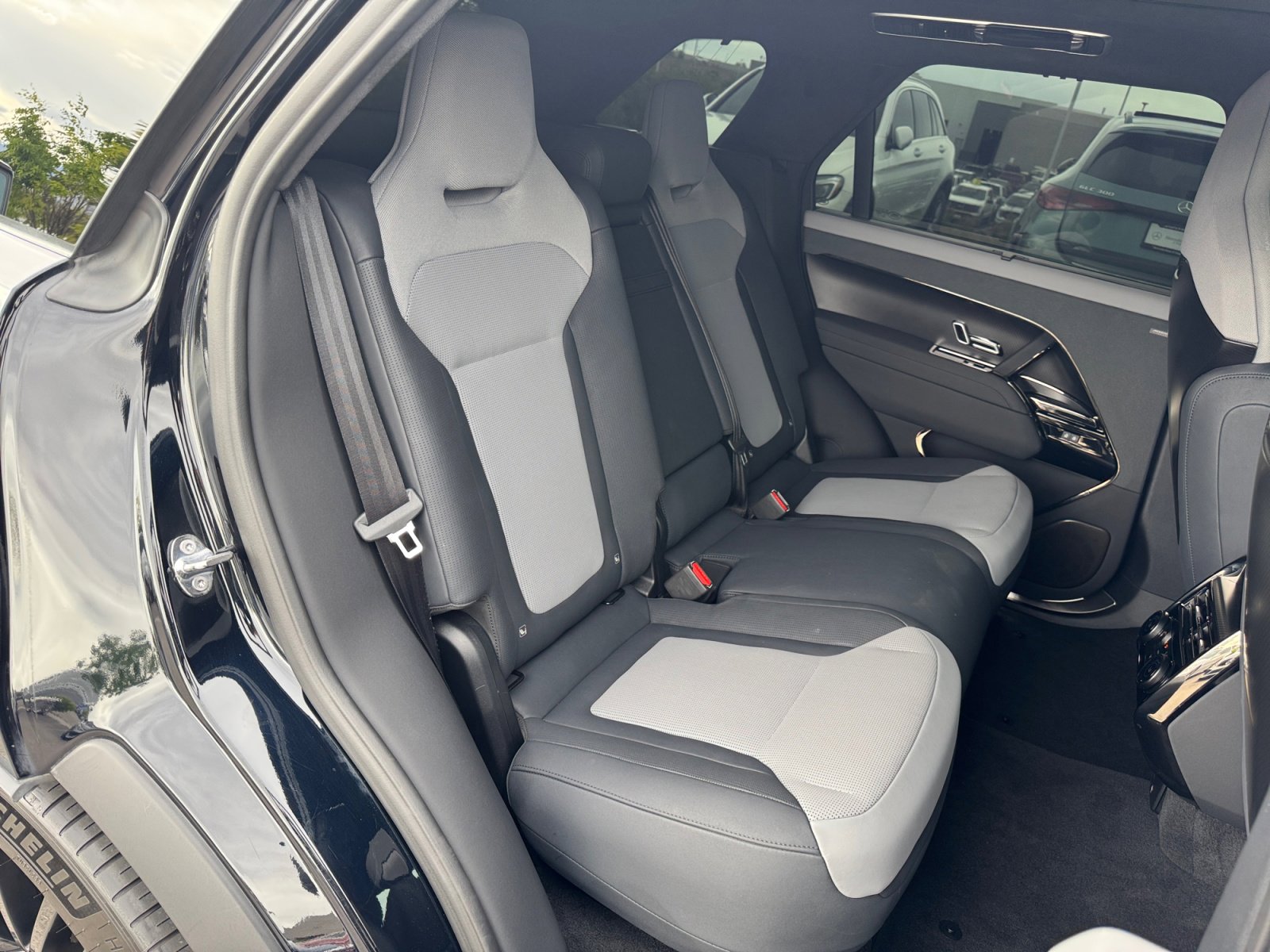 Used 2025 Land Rover Range Rover Sport SV Edition Two image 18