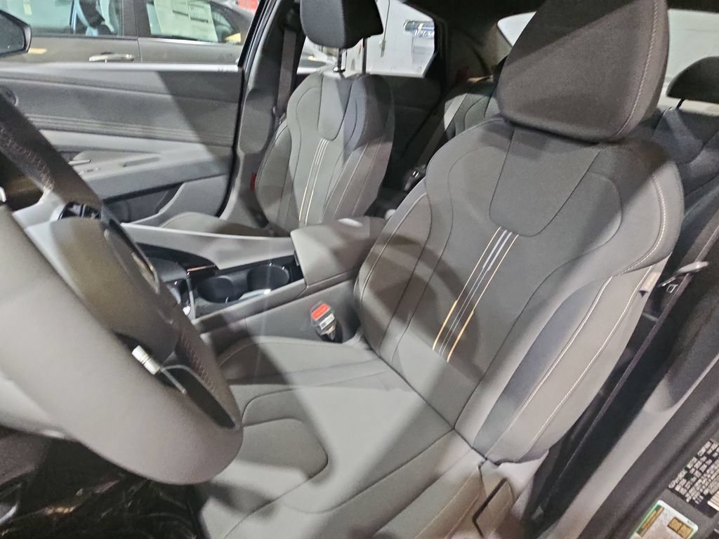 New 2026 Hyundai Elantra SEL Sport Premium FWD image 15