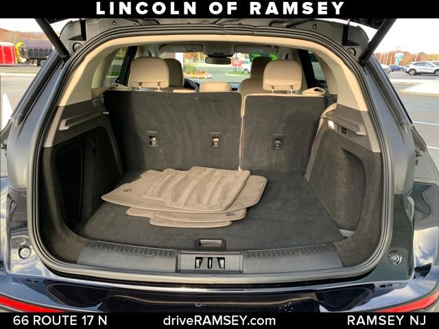 Used 2022 Lincoln Corsair AWD w/ Equipment Group 101A image 6