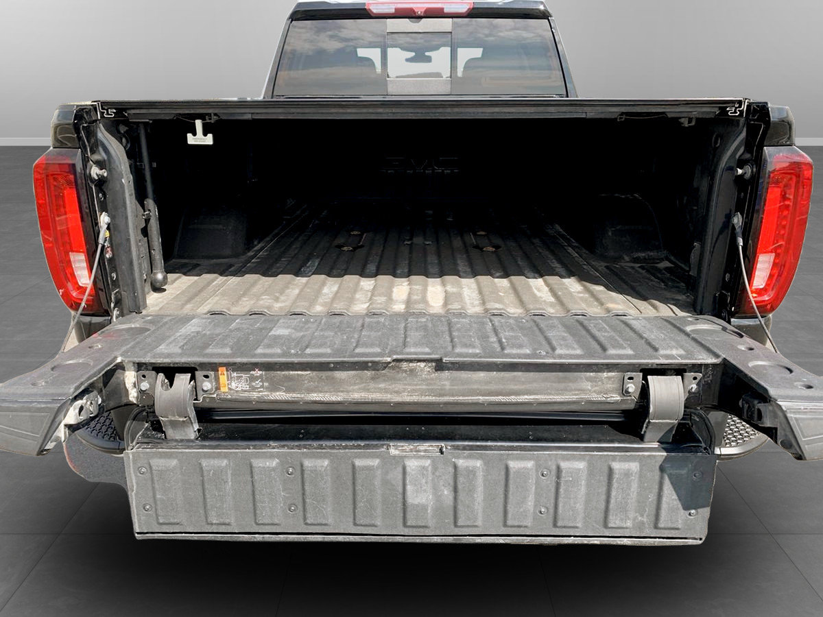 Used 2021 GMC Sierra 3500 SLT w/ SLT Convenience Package AWD/4WD image 14
