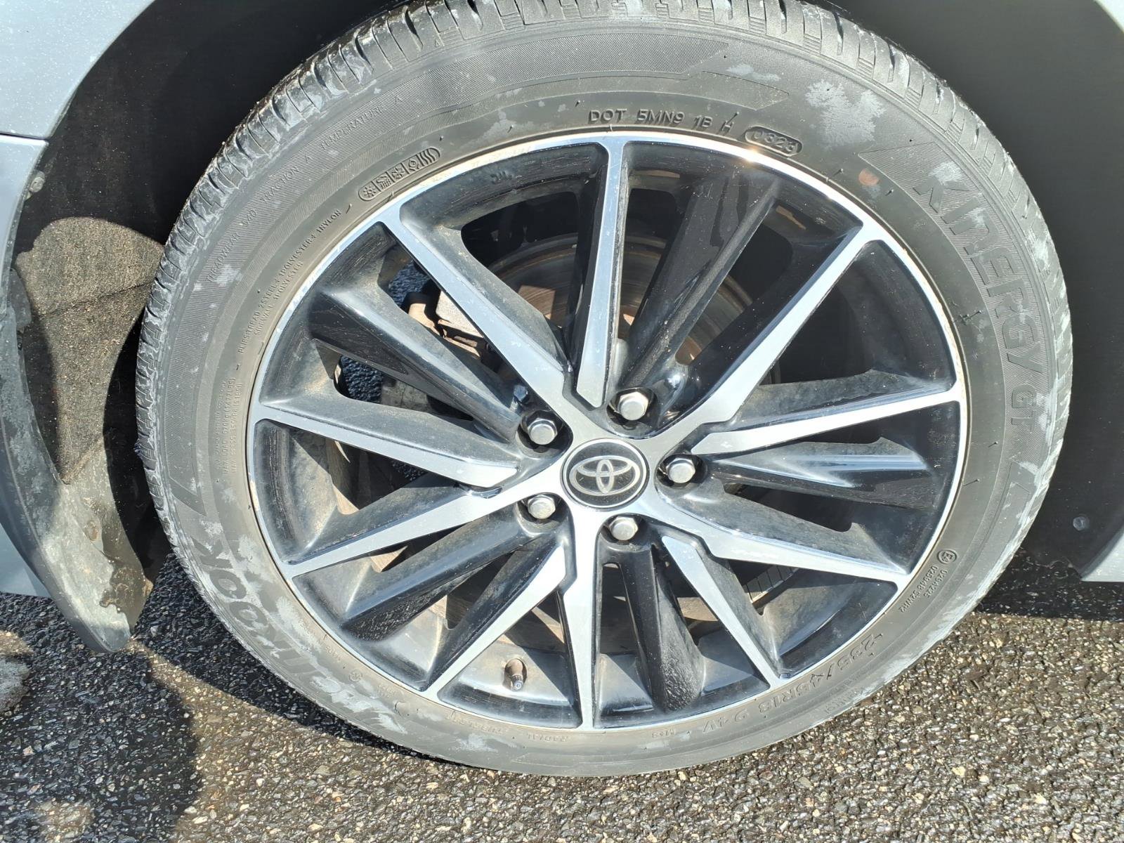 Used 2023 Toyota Camry SE FWD image 5