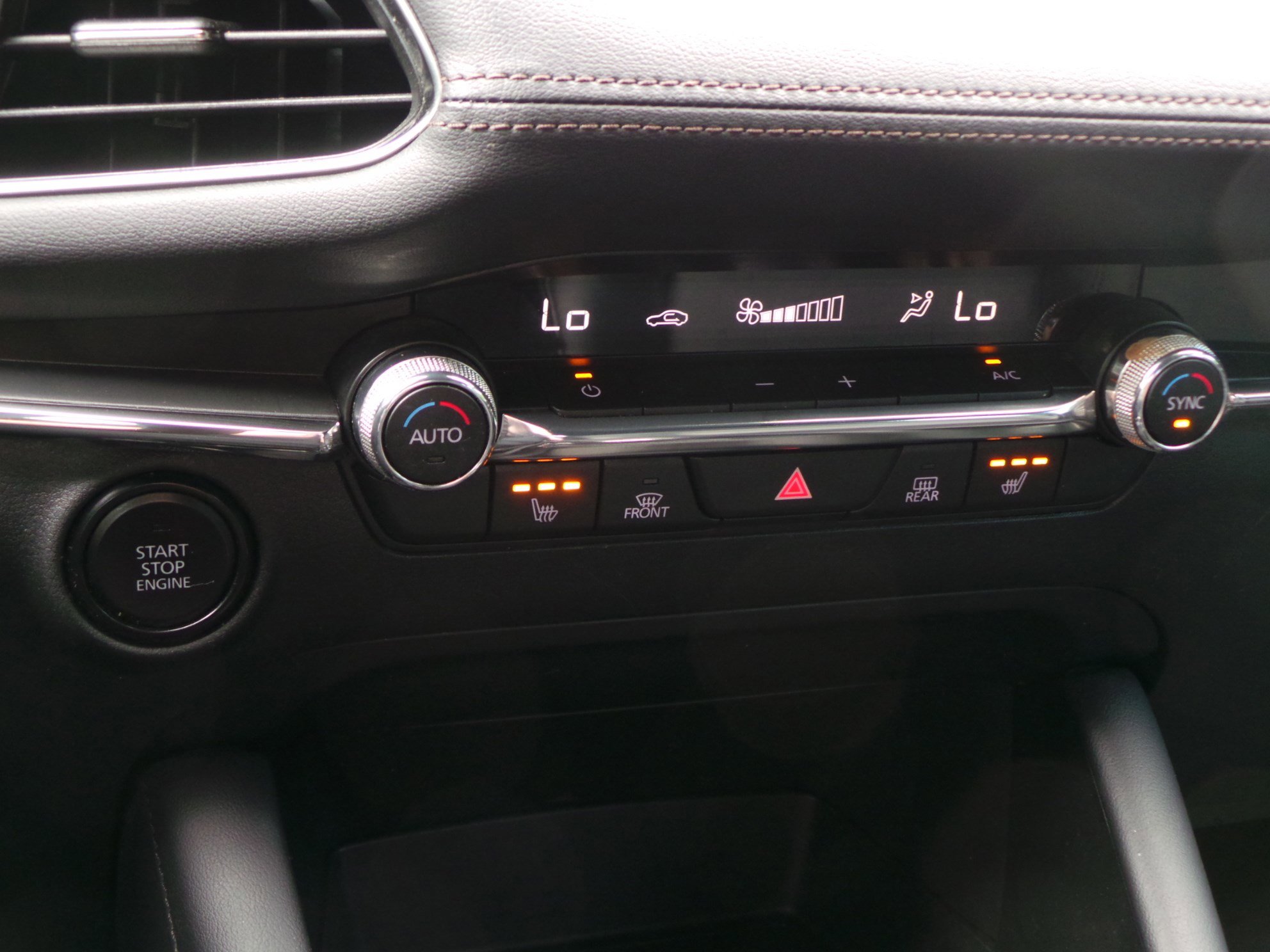 Used 2023 MAZDA MAZDA3 s FWD image 13
