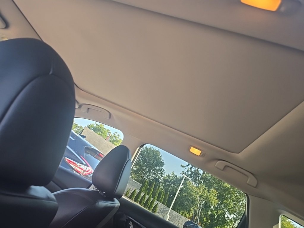 Used 2020 Nissan Rogue SL image 9