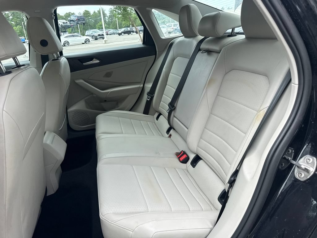 Used 2023 Volkswagen Jetta SE FWD image 31