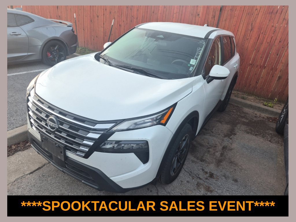Used 2024 Nissan Rogue SV