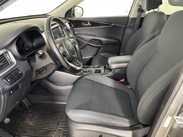 Used 2017 Kia Sorento LX w/ LX Convenience Package AWD/4WD image 2