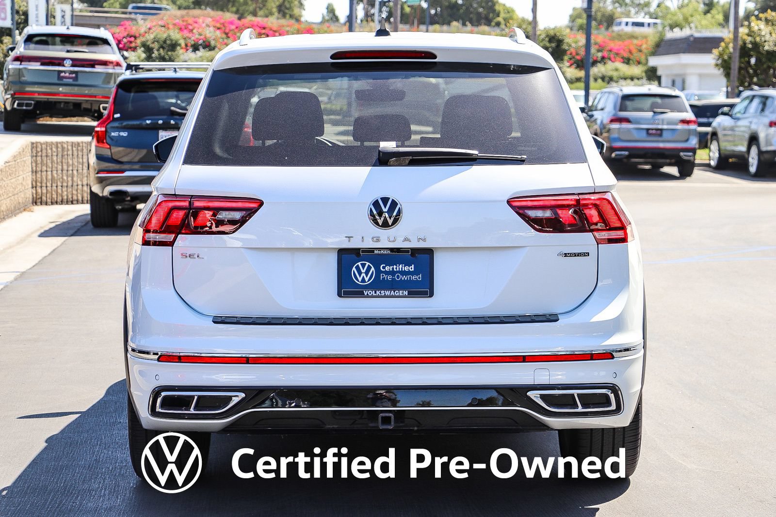 Used 2024 Volkswagen Tiguan SEL R-Line AWD/4WD image 8