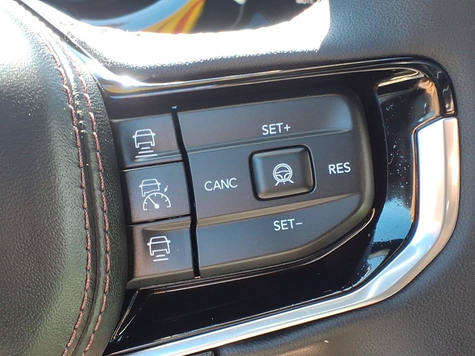 Used 2024 Jeep Wagoneer Launch Edition AWD/4WD image 18