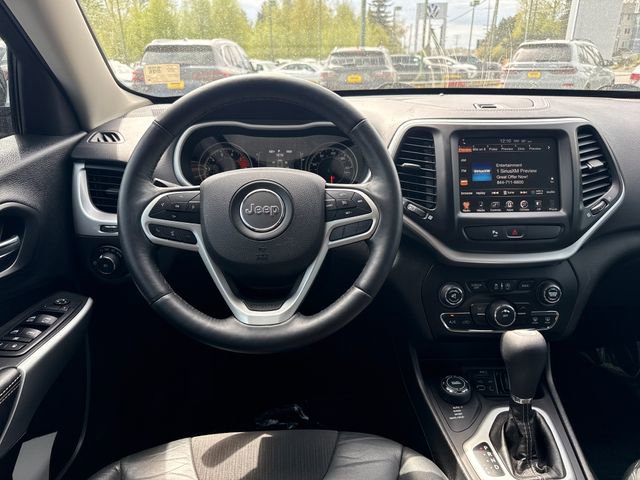 Used 2018 Jeep Cherokee Latitude Plus w/ Cold Weather Group image 14