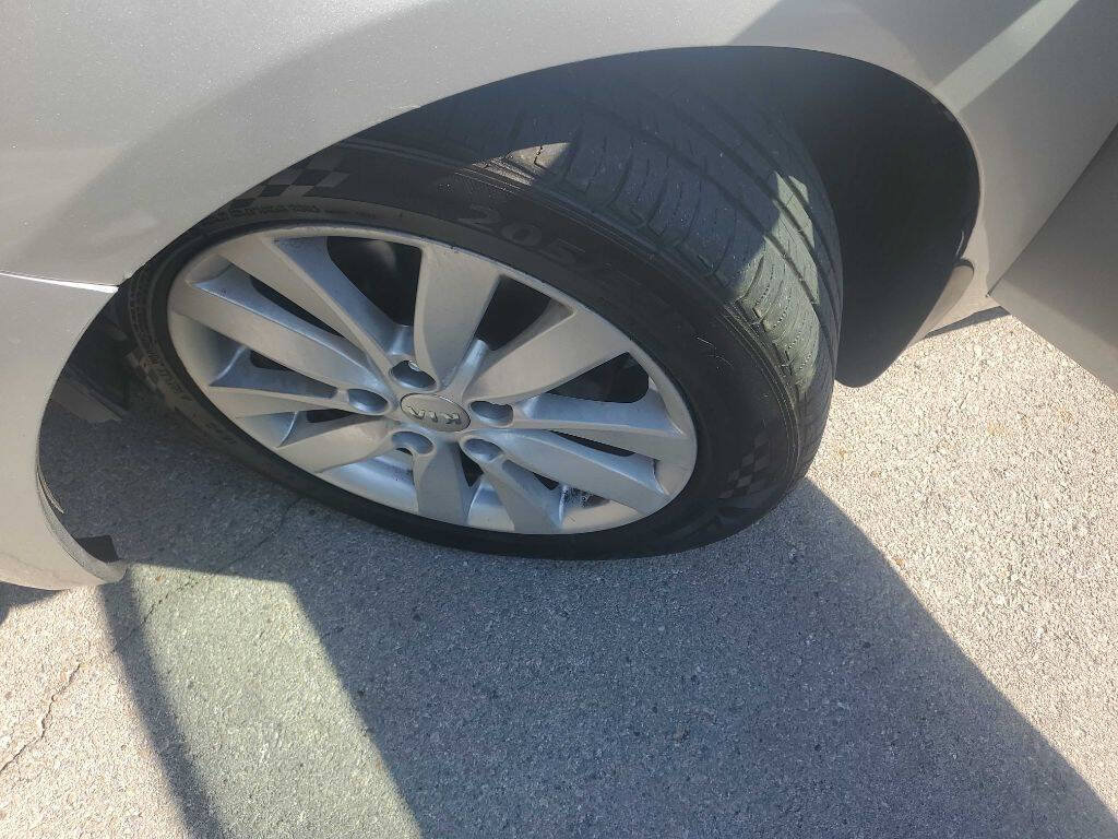 Used 2014 Kia Forte EX FWD image 9