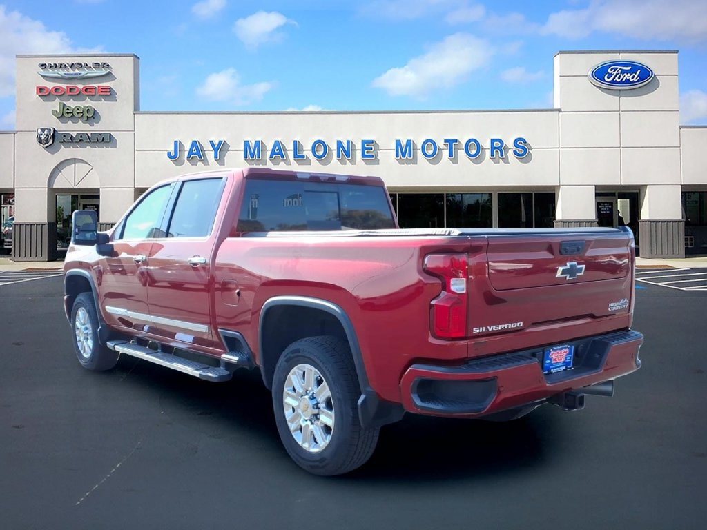 Used 2024 Chevrolet Silverado 3500 High Country w/ High Country Premium Package AWD/4WD image 5