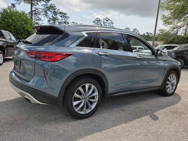 Used 2022 INFINITI QX50 Essential image 7