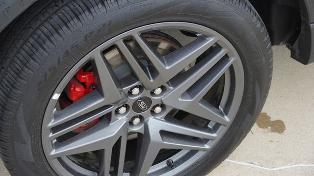 Used 2025 Ford Explorer ST-Line w/ ST-Line Street Pack AWD/4WD image 11