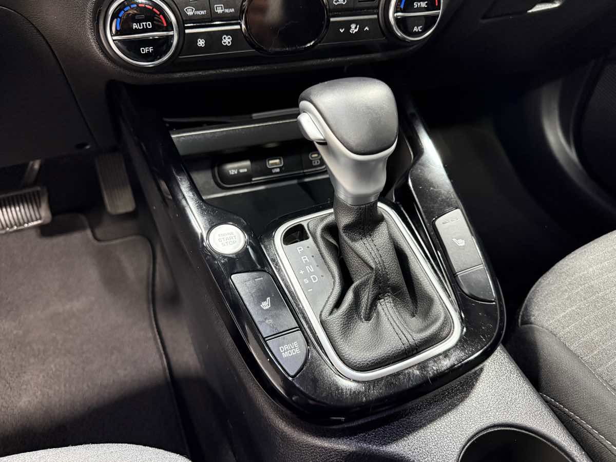 Used 2023 Kia Soul EX image 12