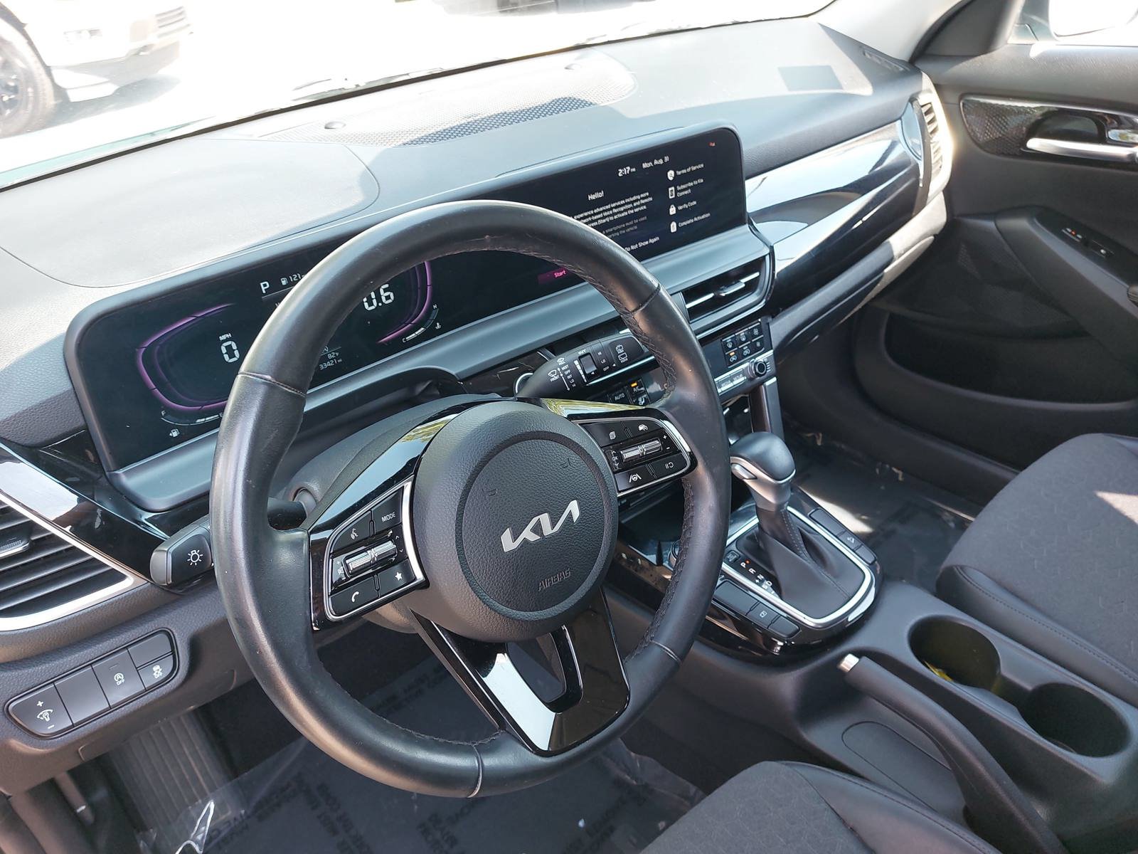 Used 2025 Kia Seltos S FWD image 16