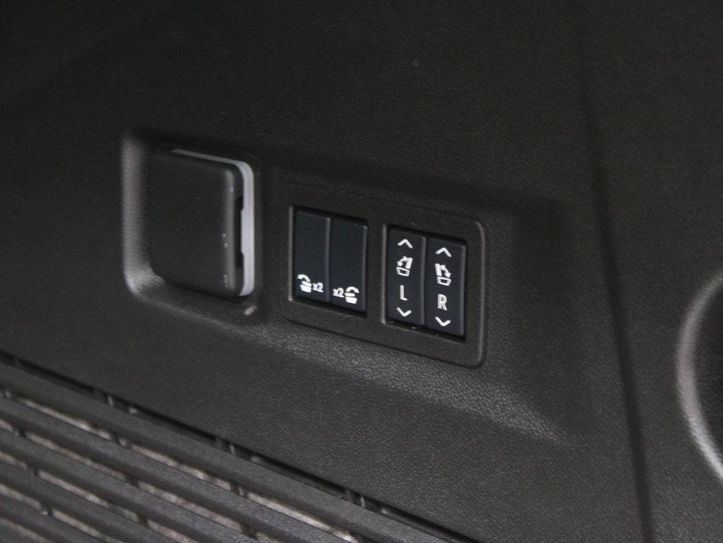 Used 2026 GMC Yukon AT4 Ultimate AWD/4WD image 53