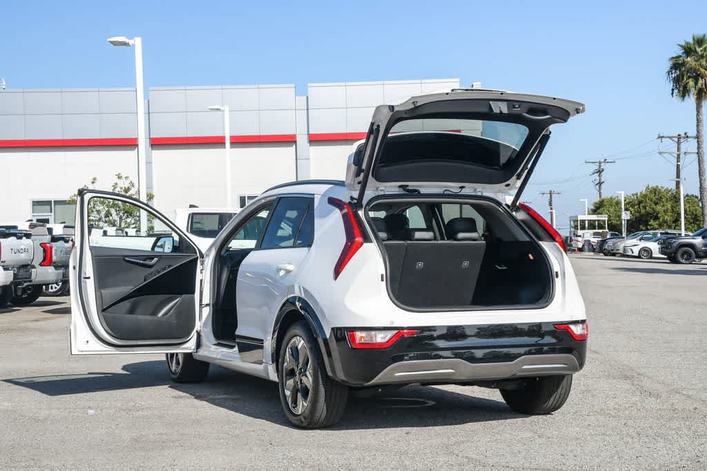 Used 2024 Kia Niro Wind FWD image 27