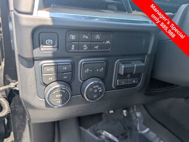Used 2026 Chevrolet Suburban High Country AWD/4WD image 17