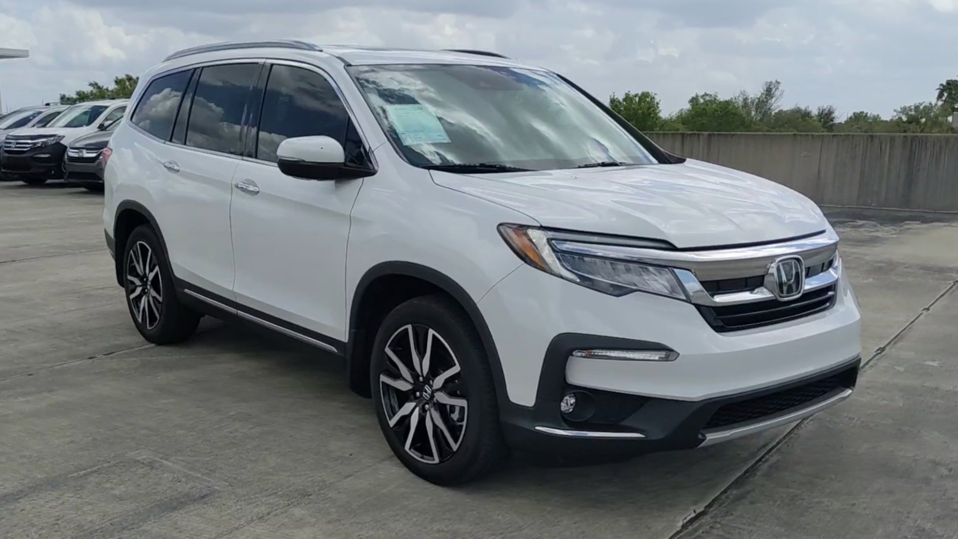 Used 2020 Honda Pilot Touring image 29