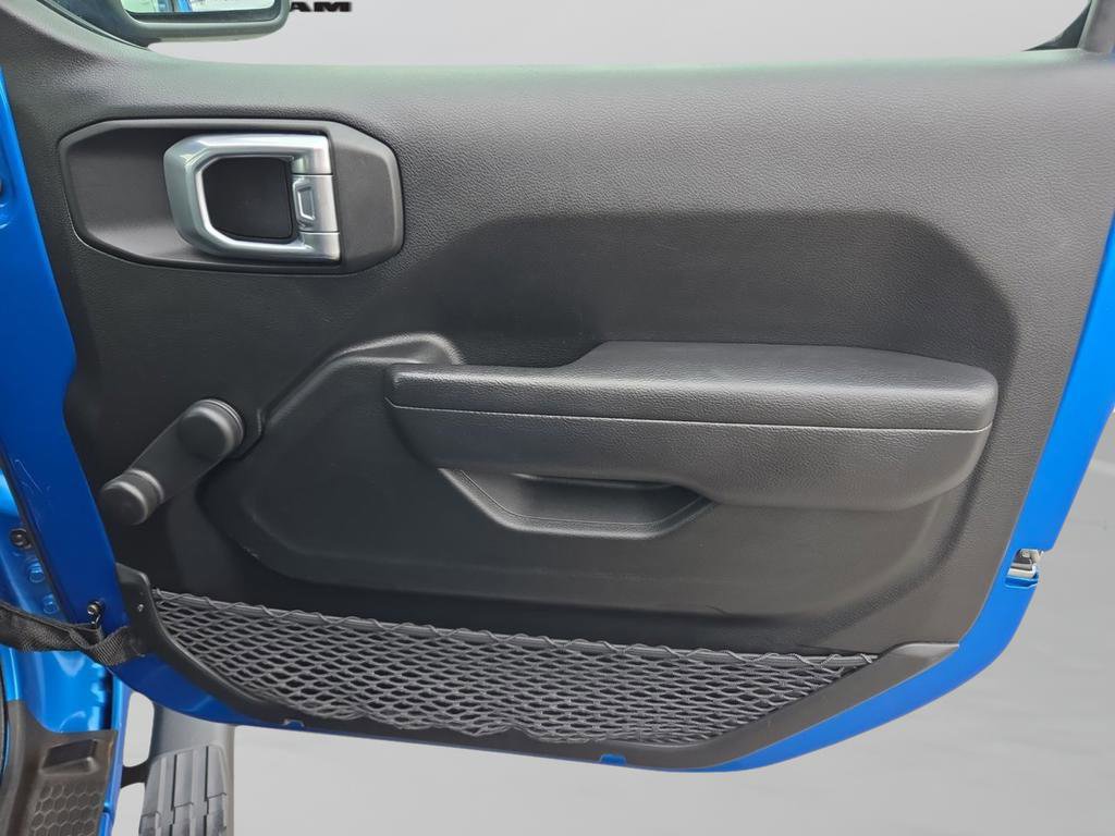 Certified 2022 Jeep Wrangler Willys image 29