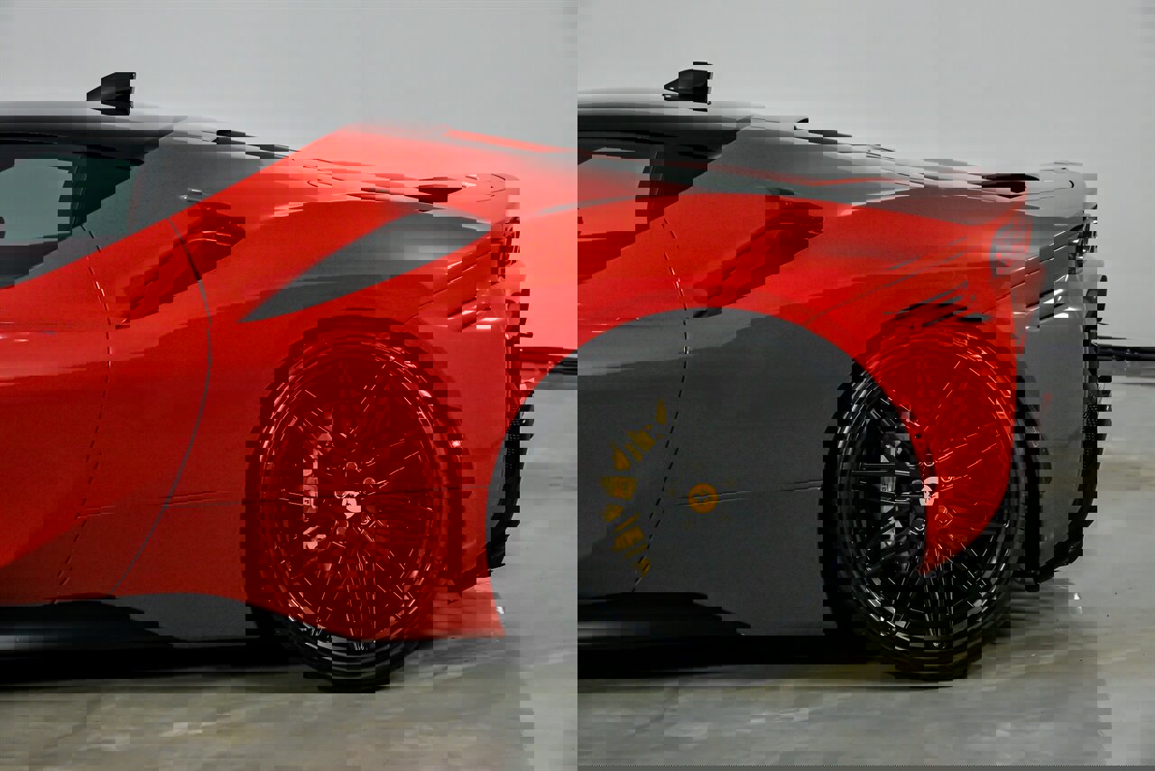 Used 2023 Ferrari SF90 Stradale image 8