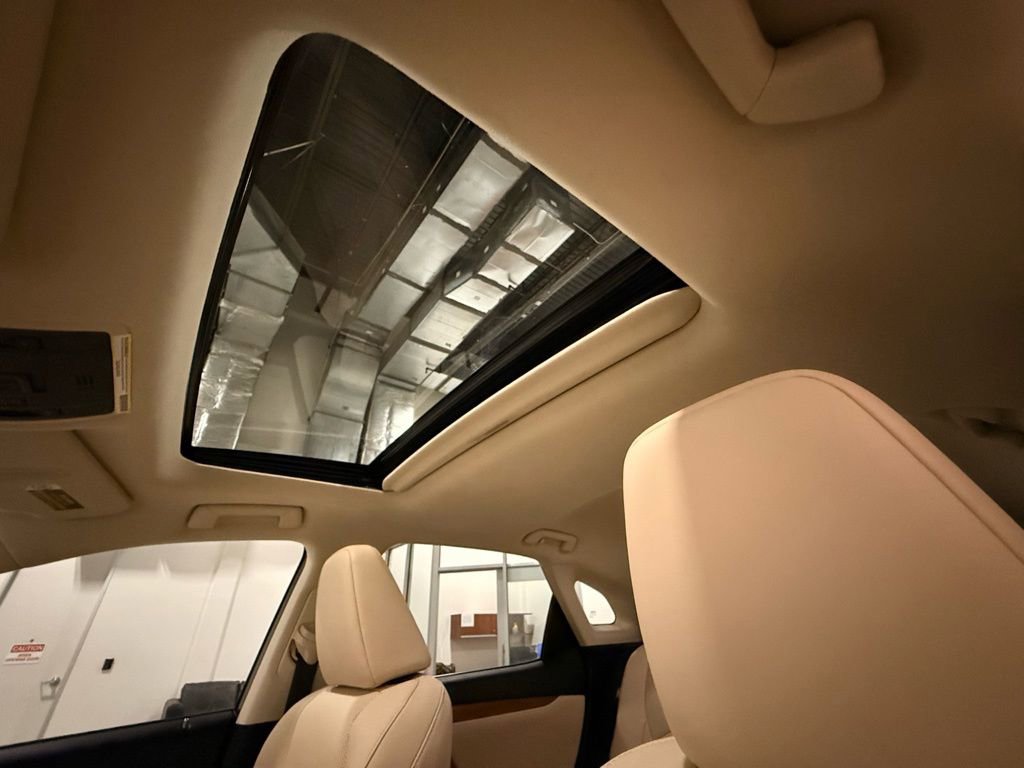 Used 2022 Lexus RX 350 FWD w/ Premium Package image 18