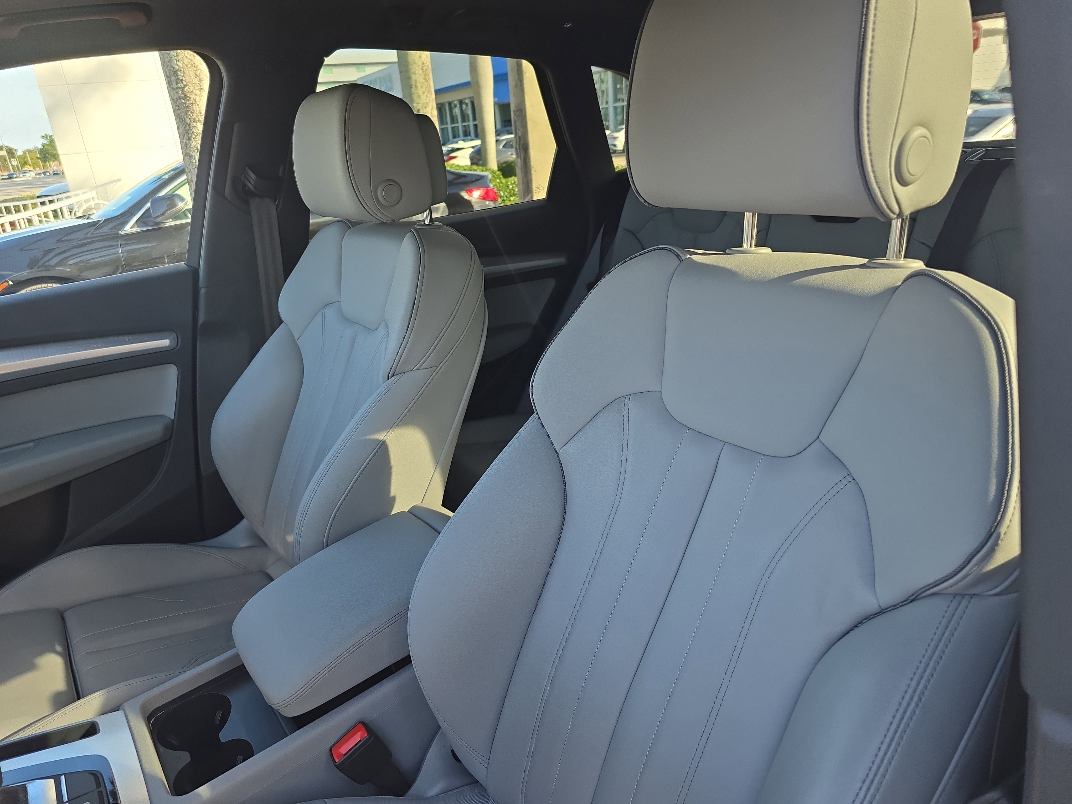 Used 2025 Audi Q5 2.0T Premium image 22